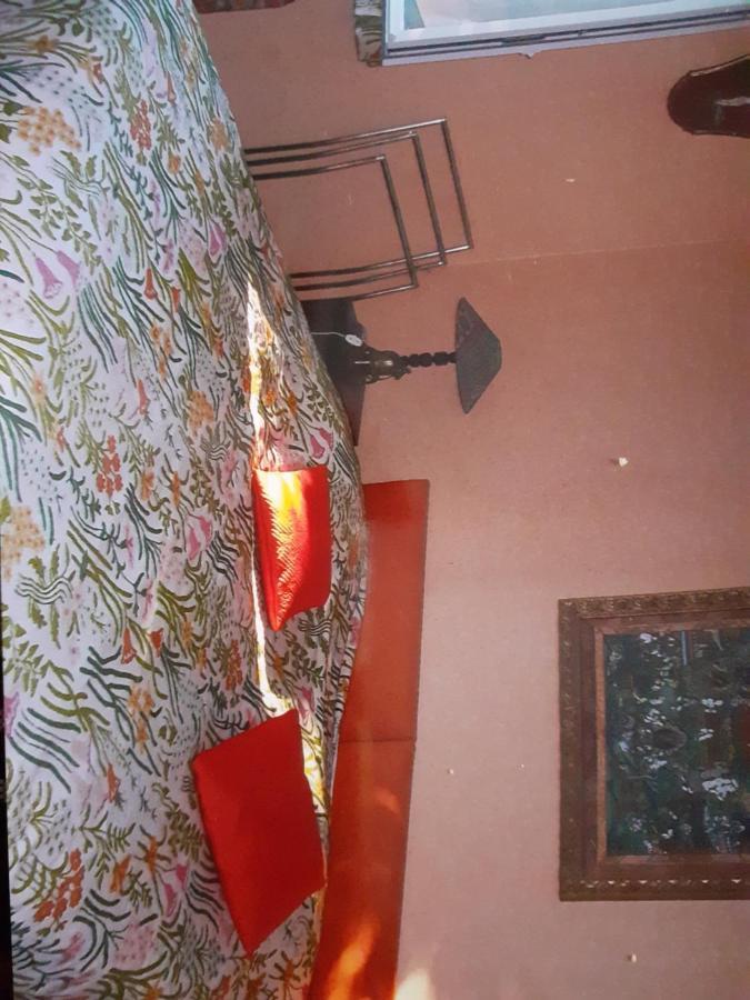Hotel Peti Kaz Saint-Seurin-sur-l'Isle Zewnętrze zdjęcie